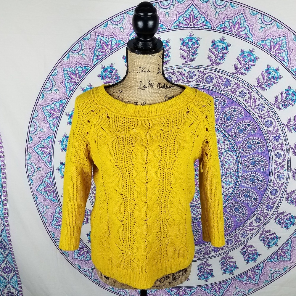 Ann Taylor LOFT 3/4 sleeve cable knit sweater